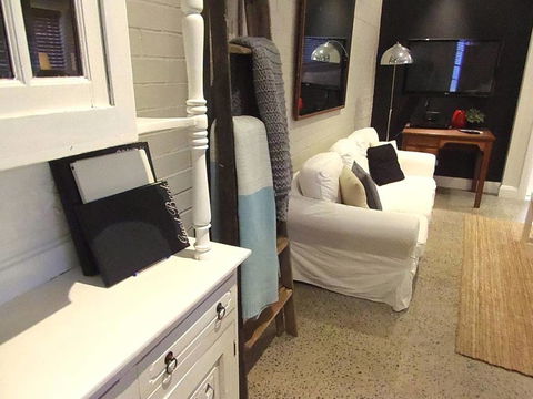 YSG The Edward Townhouse 157 - Steps To Town - Accommodation Rockhampton 2