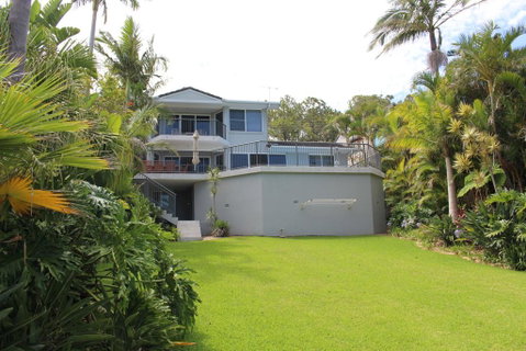 Zaffiro Beach House - Accommodation Rockhampton 0