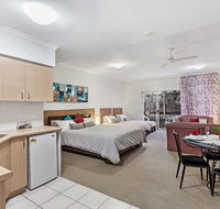 Zenith Studio Unit 3/10 Messines Street - Accommodation Rockhampton
