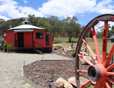 Zuny Yurt - Accommodation Rockhampton 2