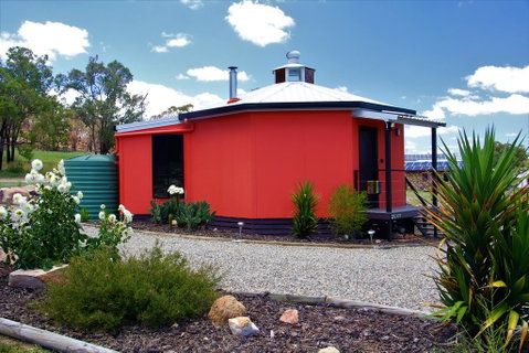 Zuny Yurt - Accommodation Rockhampton 0