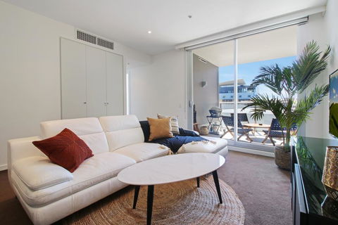Lux 2BR On Hindmarsh SQ - Accommodation Rockhampton 3