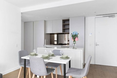 A 2BR Apt Near Melbourne Central & QV Market - Accommodation Rockhampton 4