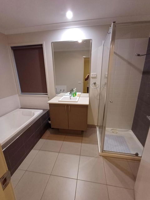A Beautiful And Spacious Home - Accommodation Rockhampton 4