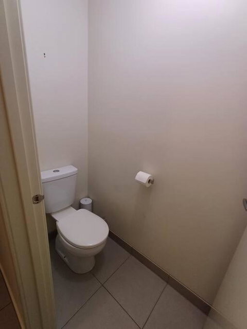 A Beautiful And Spacious Home. - Accommodation Rockhampton 4