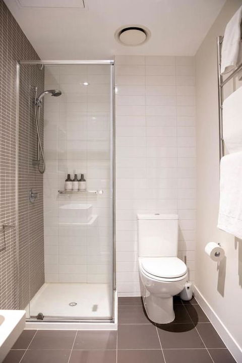 A City-centre Studio For Savvy Business Travellers - Accommodation Rockhampton 4