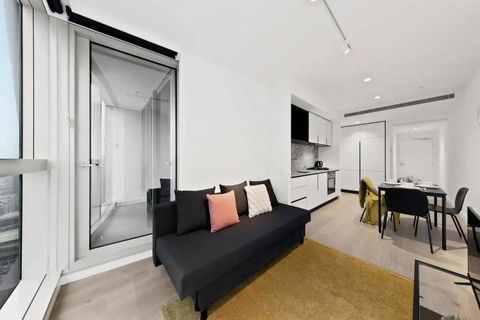 A Comfy Apt Next To Southern Cross FREE Parking - Accommodation Rockhampton 4
