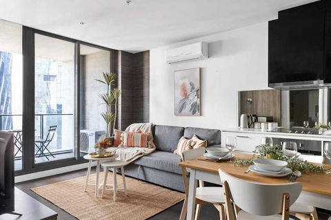 A Cozy 2BR Apt On Spencer St With FREE Parking - Accommodation Rockhampton 0