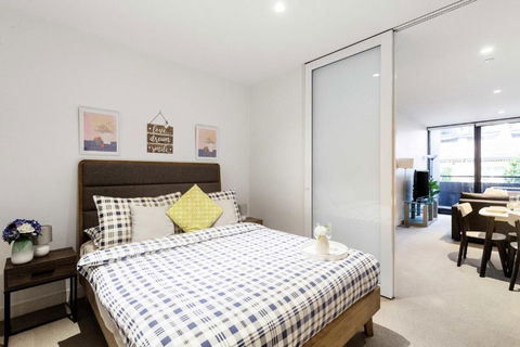 A Homely Apt Near To The Grand Prix FREE Parking - Accommodation Rockhampton 0