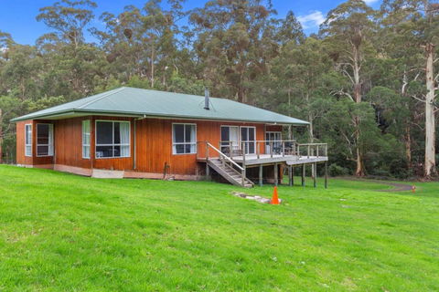 A Little Touch Of Paradise - Accommodation Rockhampton 0