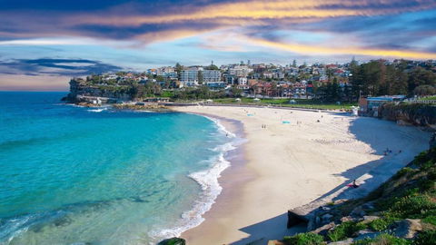 A Modern Two Bedroom Apartment! Quiet, Secure And 1 Minute Walk To Bondi Beach! - Accommodation Rockhampton 0