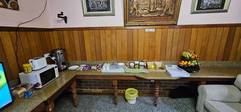 A Railway Lodge - Accommodation Rockhampton 4