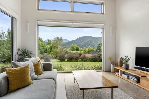 Aalborg Bright - Accommodation Rockhampton 0