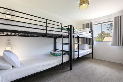 Abode Mooloolaba, Backpackers & Motel Rooms - Accommodation Rockhampton 2