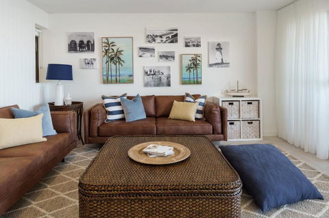 Absolute Beachfront Bliss On Kings Beach - Accommodation Rockhampton 3