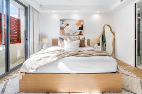 Absolute By Khove - Accommodation Rockhampton 0
