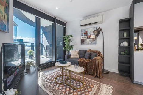 Absolute Luxury 1br Apt Mq Poolgym - Accommodation Rockhampton 1