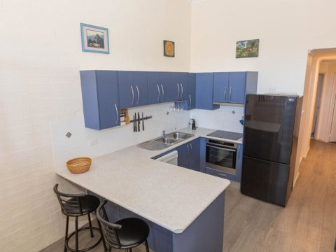 Acacia 4 2 Kirwan Close - Accommodation Rockhampton 1