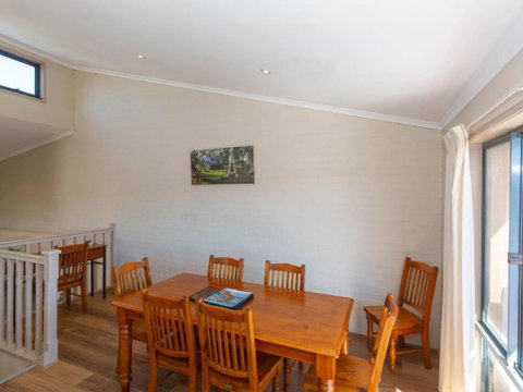 Acacia 5 2 Kirwan Close - Accommodation Rockhampton 3
