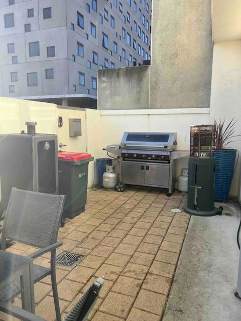 Access To All CBD Has To Offer - Accommodation Rockhampton 1