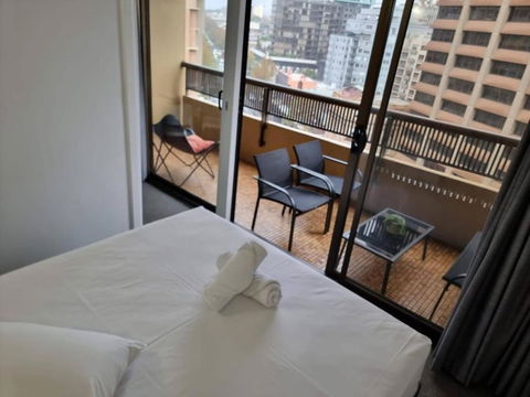 Accommodation Sydney City Centre 1 Bedroom Apartment With Balcony - Accommodation Rockhampton 4