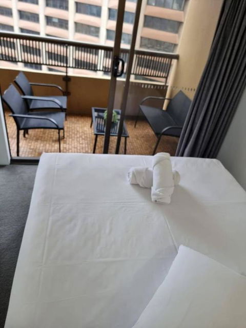 Accommodation Sydney City Centre 1 Bedroom Apartment With Balcony - Accommodation Rockhampton 3
