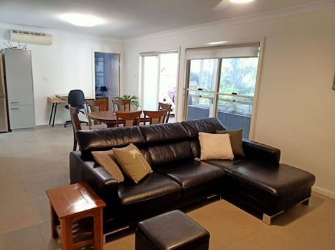 Adorable Private 2 Bedroom Guest Suite + Pool - Accommodation Rockhampton 2
