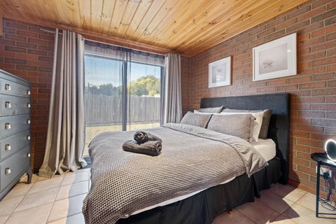 Affordable GEM In The Heart Of Inverloch - Accommodation Rockhampton 4