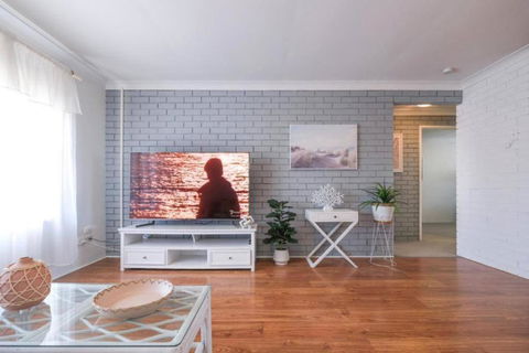 Affordable Gold Coast Holiday! - Accommodation Rockhampton 4