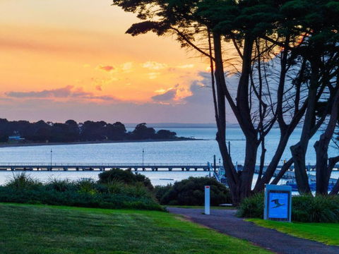 Ahoy Family Beach Escape - Accommodation Rockhampton 1