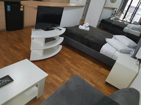 Accommodation Sydney Potts Point Pet Friendly Studio Apartment With Balcony - Accommodation Rockhampton 3