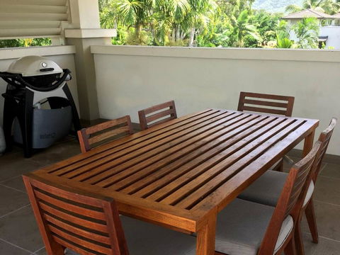 Amazing Rooftop Resort Experience With Hot Tub - Accommodation Rockhampton 4