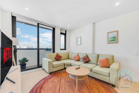 Aircabin - Gladesville - Modern Stylish 1 Bed Apt - Accommodation Rockhampton 0