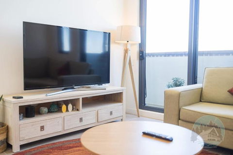 Aircabin - Gladesville - Modern Stylish 1 Bed Apt - Accommodation Rockhampton 1