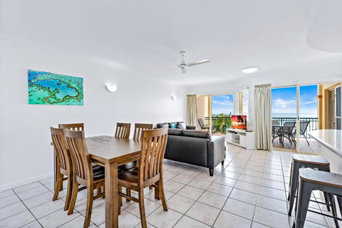 Airlie Ocean Paradise - Accommodation Rockhampton 0