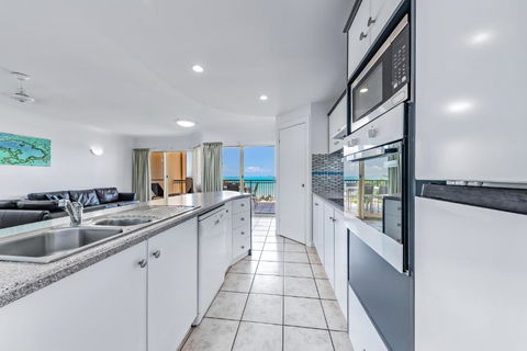 Airlie Ocean Paradise - Accommodation Rockhampton 4