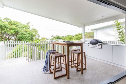 AL Sole - 4 Bedrooms - Pool - Location - Accommodation Rockhampton 3