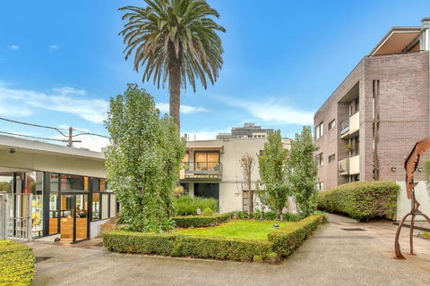 Alameda Apartment St Kilda By Ready Set Stay - Accommodation Rockhampton 3