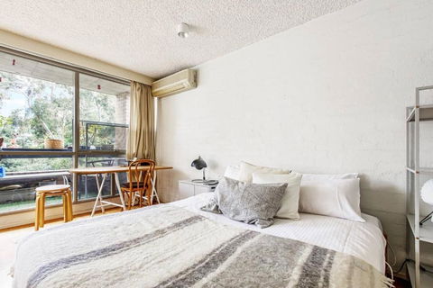 Albert Park Hideaway - A Peaceful Leafy Locale - Accommodation Rockhampton 3