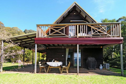 Alcheringa Cottage Amazing Location With Views - Accommodation Rockhampton 1