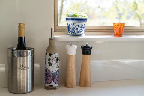 Alderwood Cottage - Cottage W Gorgeous Dam Views! - Accommodation Rockhampton 2