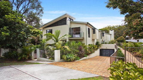 Alemar Close To Beach, Shops And Cafes Accom Holidays - Accommodation Rockhampton 1