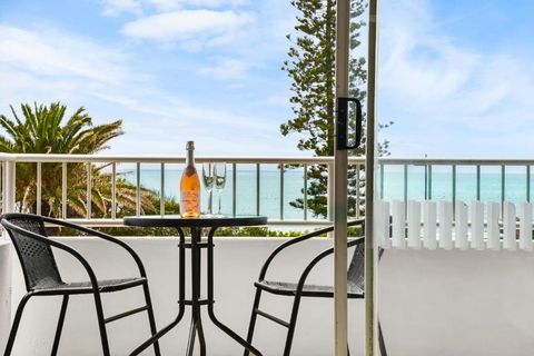 Alex Beach Apt Bilgola4 - Accommodation Rockhampton 0