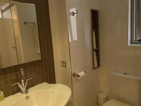 Alex Beachfront 3 Brm Apartment - 9th Floor - Accommodation Rockhampton 2