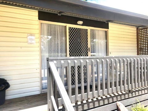 Alexandra Parklife Studio 3 - Accommodation Rockhampton 1