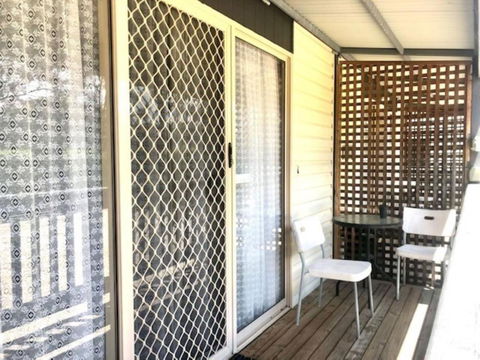 Alexandra Parklife Studio 4 - Accommodation Rockhampton 1