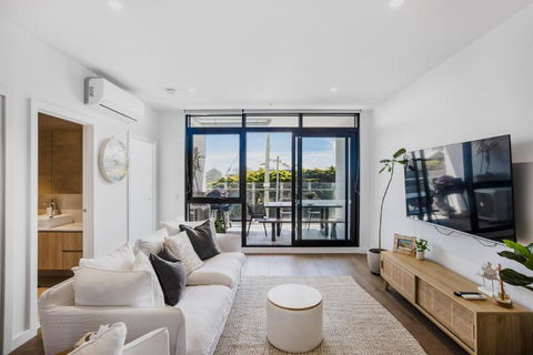 Alkira Luxe - 100m To Shops - Sleeps 4 - Accommodation Rockhampton 2