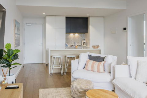 Alkira Luxe - 100m To Shops - Sleeps 4 - Accommodation Rockhampton 4