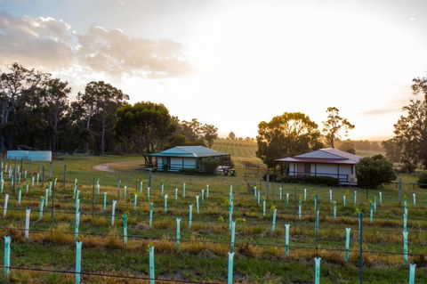 Alkoomi Chalets - Accommodation Rockhampton 0