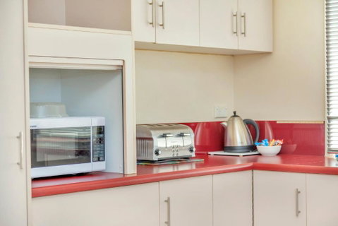All Decked Out - Port Willunga - C21 SouthCoast Holidays - Accommodation Rockhampton 4